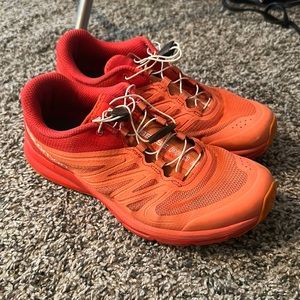 Solomon shoes (8.5 women)